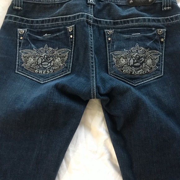 Guess skinny jeans size 28. In great condition & not previously worn often. - Picture 3 of 6